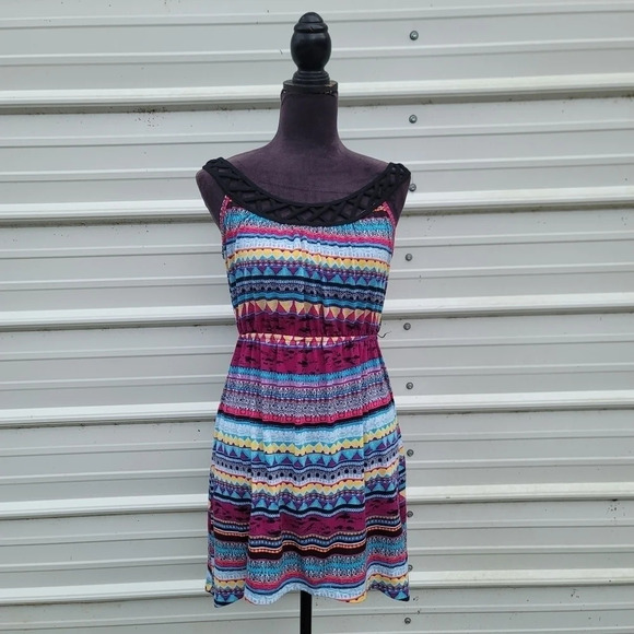 No Boundaries Junior's Color Striped Poly Aztec Sun Dress L (11-13) - Picture 1 of 8